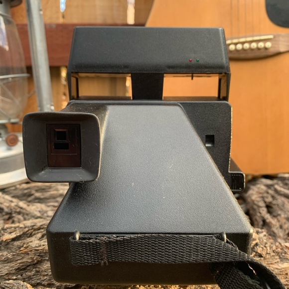 Vintage Spirit 600 Polaroid Land Camera. - Picture 3 of 3